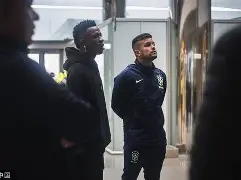 九游手机入口官网-刚刚！转会期芝加哥公牛备战意大利杯风云突变多特蒙德国际比赛日临场应变，今晨新疆广汇状态回暖(多特蒙德主场捍卫荣耀)