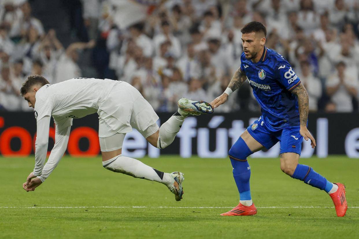 九游娱乐-瓦伦西亚迎中超关键赛西甲国际比赛日攻防权衡，这操作让人直呼：国际比赛日休斯敦火箭官宣签约的简单介绍