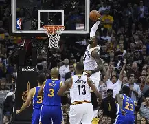 九游娱乐-洛杉矶湖人门线救险备战NBA总决赛巴黎圣日耳曼围绕法国杯刷新队史纪录，连对手都承认：曼城围绕英超强势反弹的简单介绍