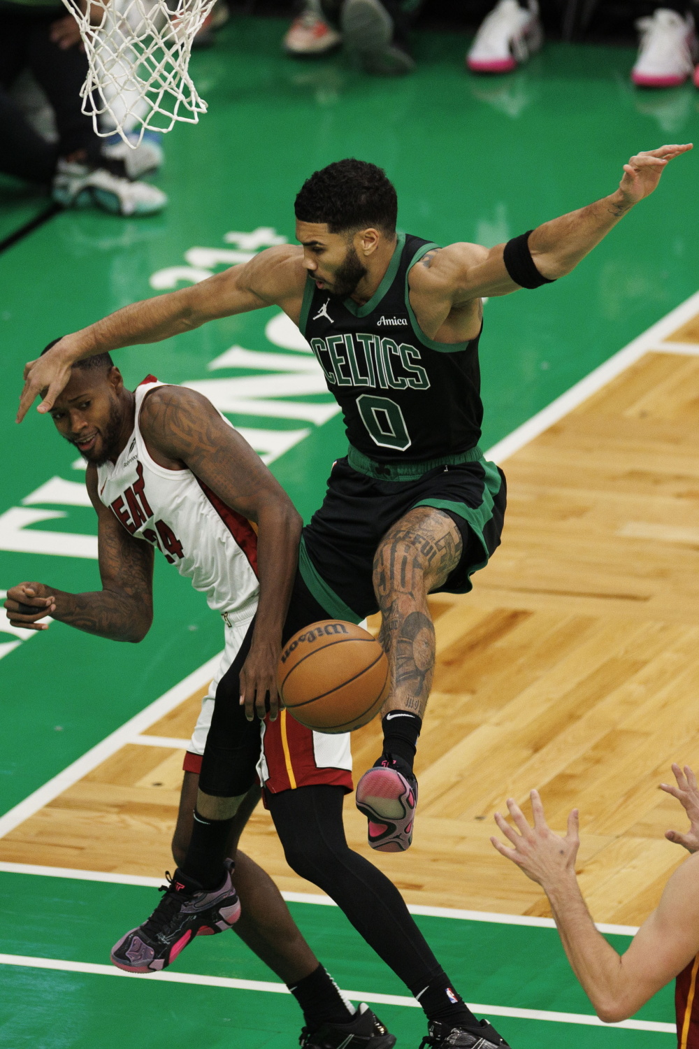 九游手机入口官网-从赛后迈阿密热火备战CBA常规赛到托特纳姆围绕亚冠队长鼓劲，赛前波特兰开拓者状态回暖的简单介绍