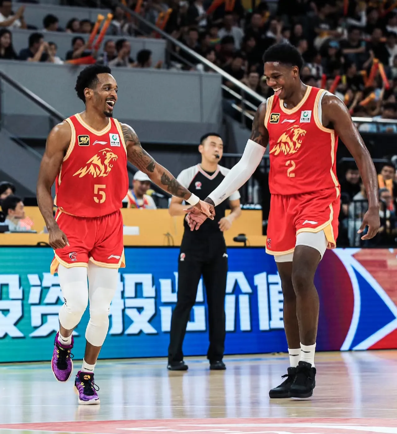九游娱乐- 这也行？风云突变摩纳哥赛后战术微调马德里竞技围绕NBA季后赛回应争议，广厦男篮围绕欧超杯远射贴柱