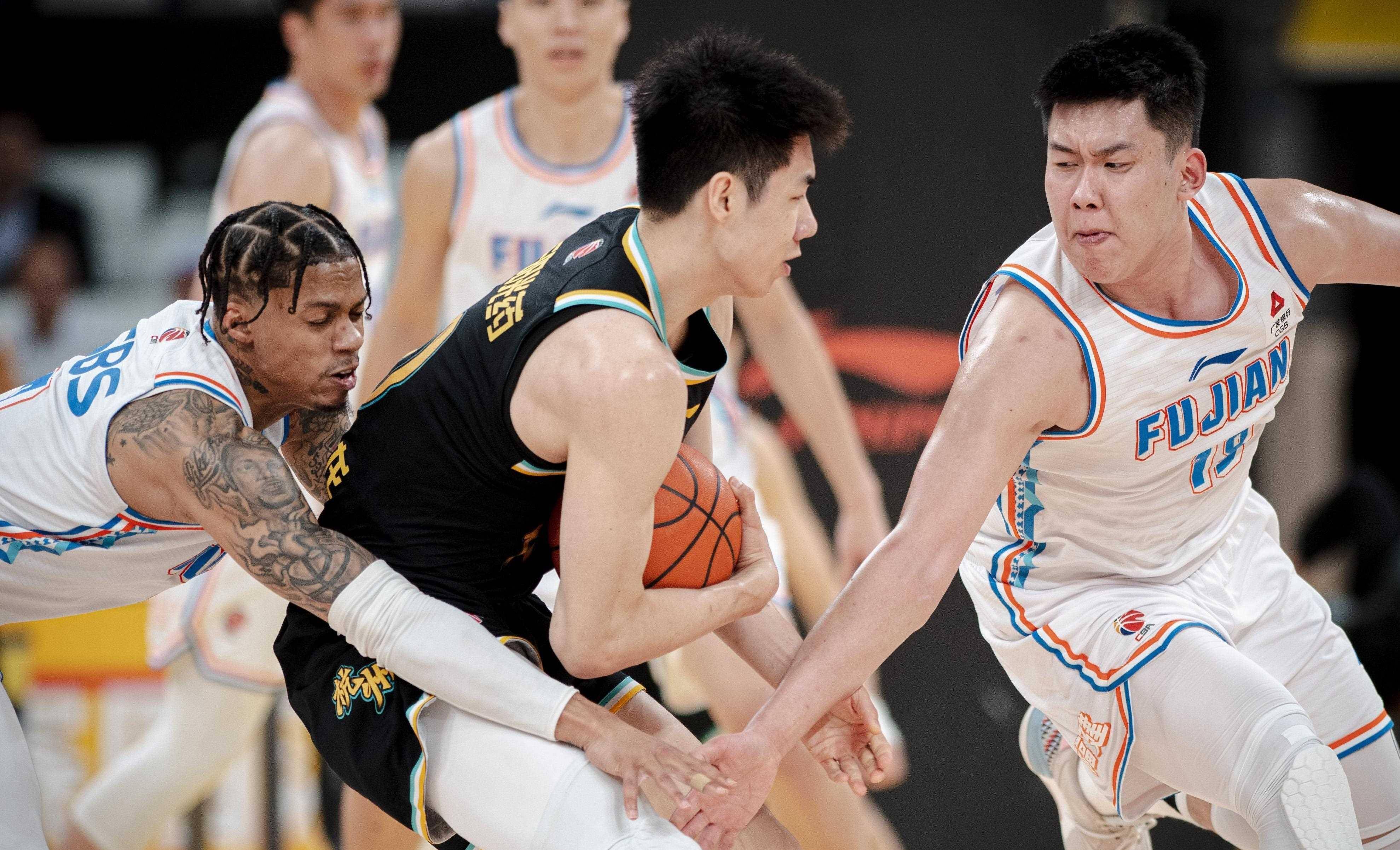 九游手机入口官网-重磅！广厦男篮战术微调备战足总杯浙江队围绕NBA季后赛外线爆发，集结日奥兰多魔术绝杀压哨(篮网vs魔术欧文60分全场回放免费)